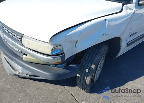 2002 Chevrolet Silverado 1500 Ls from USA, damaged, VIN 2GCEC19V721217537